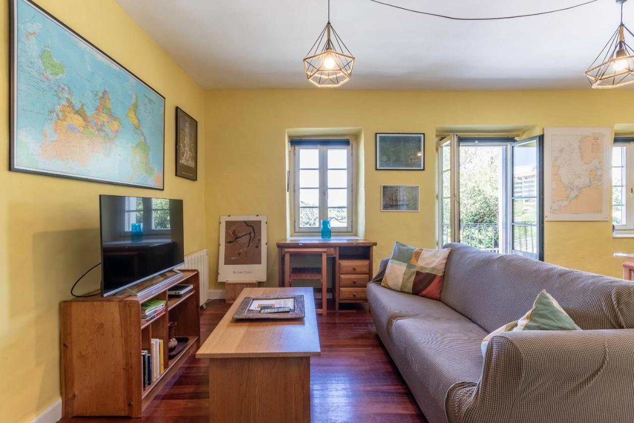 Апартаменты Antigua Casa De Escritor En La Playa De Мундака Экстерьер фото